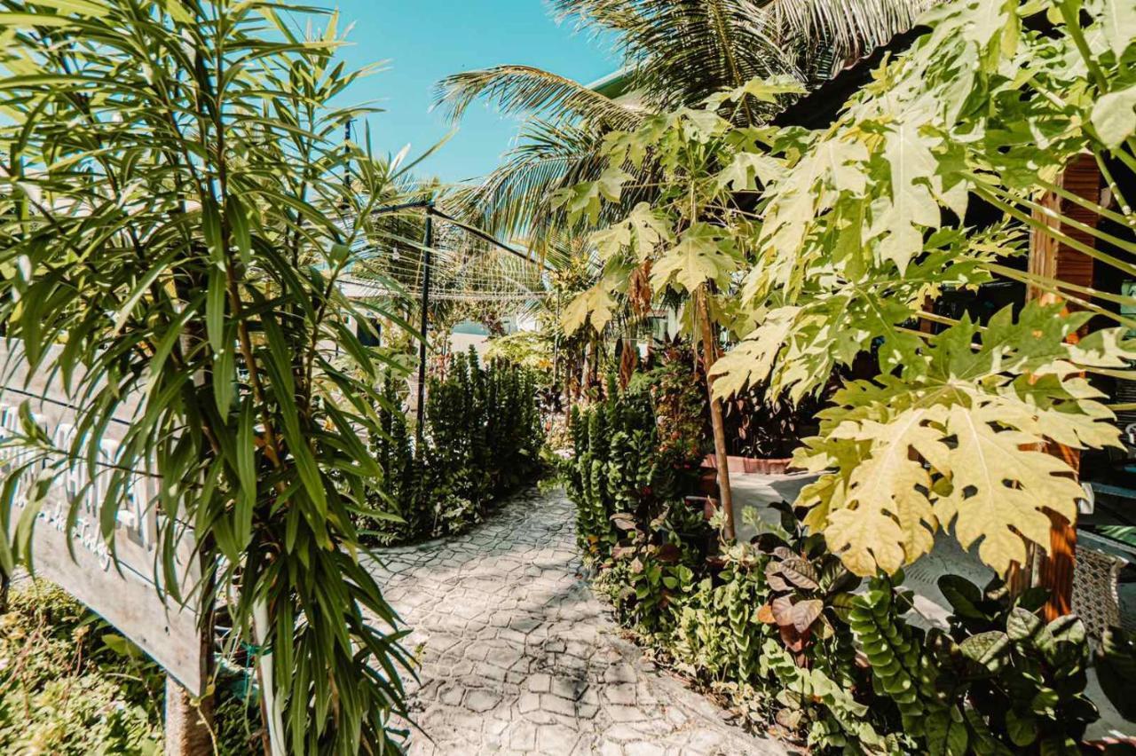 Oceana Boutique Hotel Maafushi Bagian luar foto