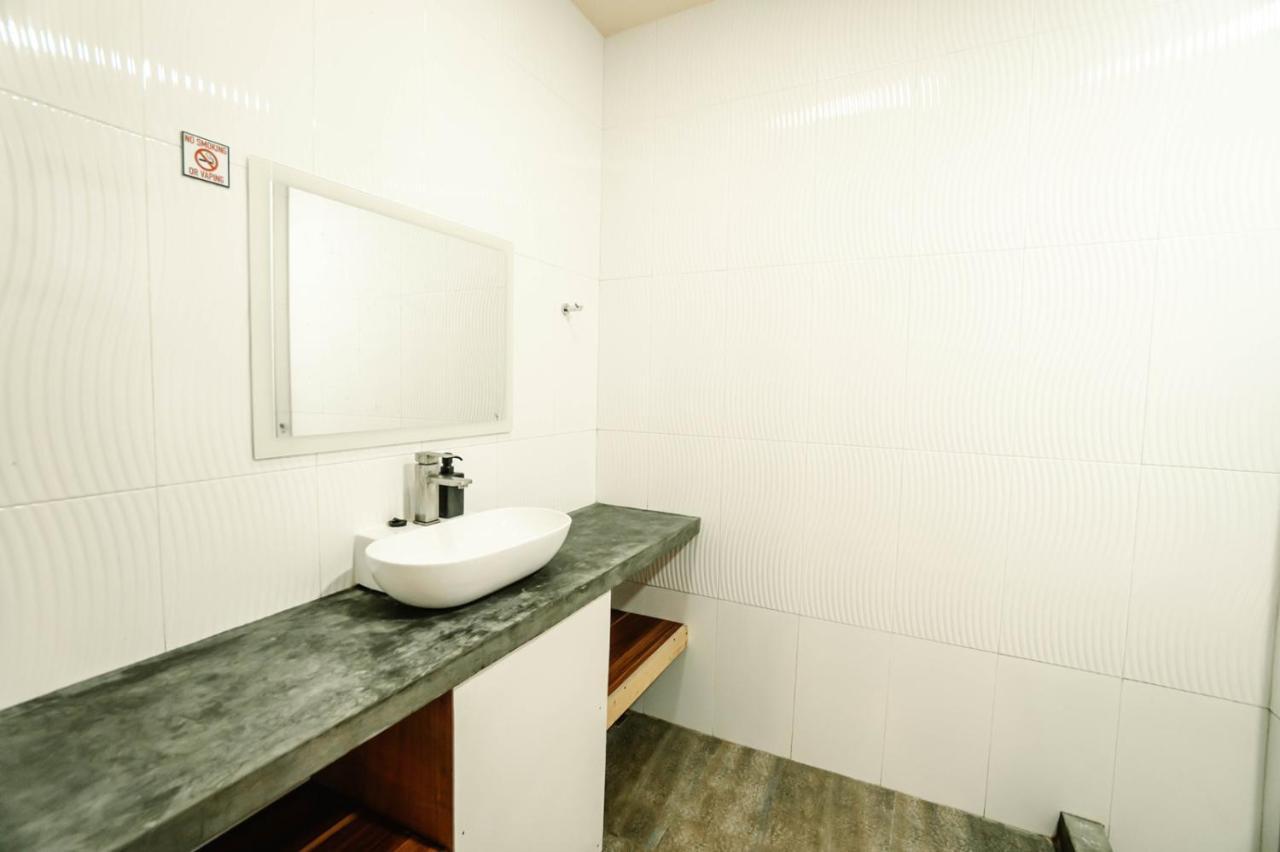 Oceana Boutique Hotel Maafushi Bagian luar foto