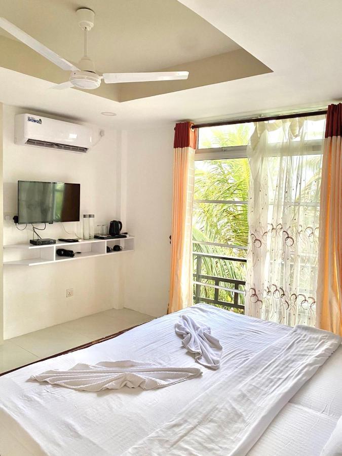 Oceana Boutique Hotel Maafushi Bagian luar foto